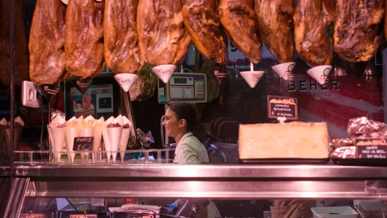 e28f20_5a4324f3fc844a4f9cfae618df824f57~mv2