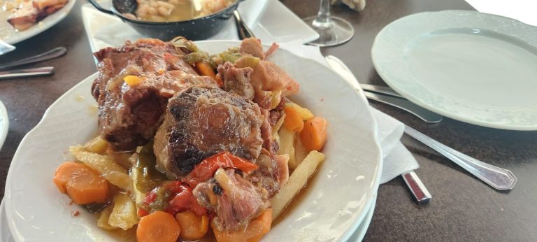 e28f20_b1c1d61550ce4567922d4adfc2746758~mv2